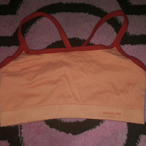 Sports bra