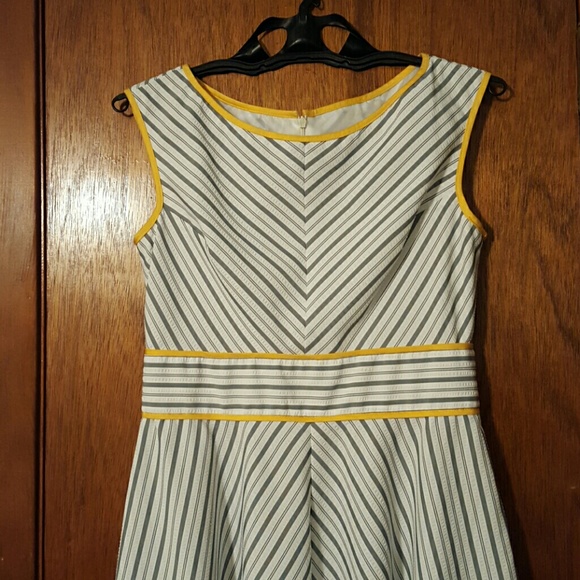 London Style Collection Dress