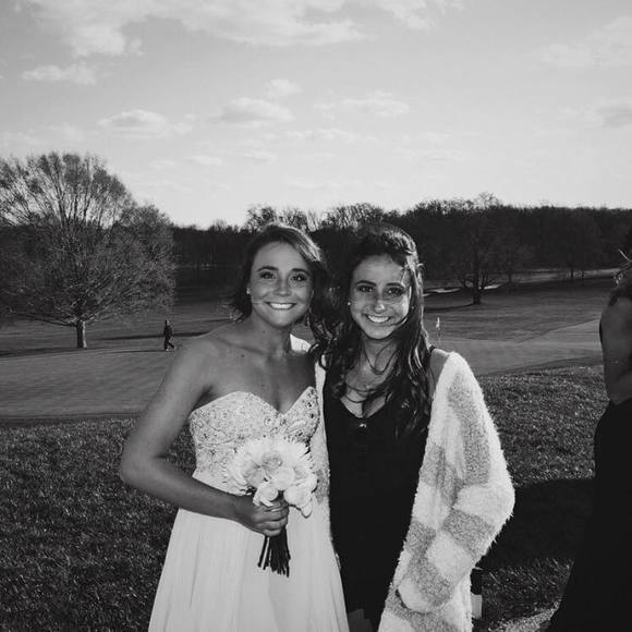 Meet your Posher, Laney