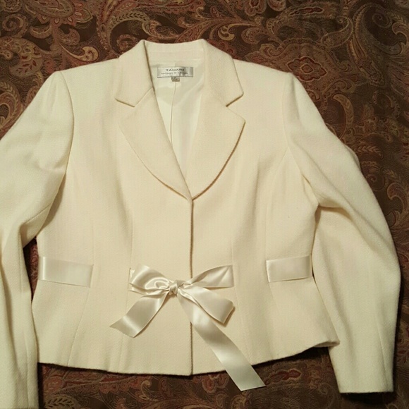 Blazer style suit jacket
