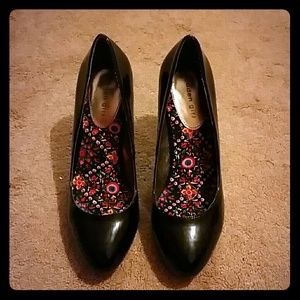 Black heels