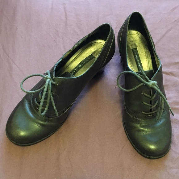Bandolino Shoes - Bandolino Chocolate Leather Oxford Heels