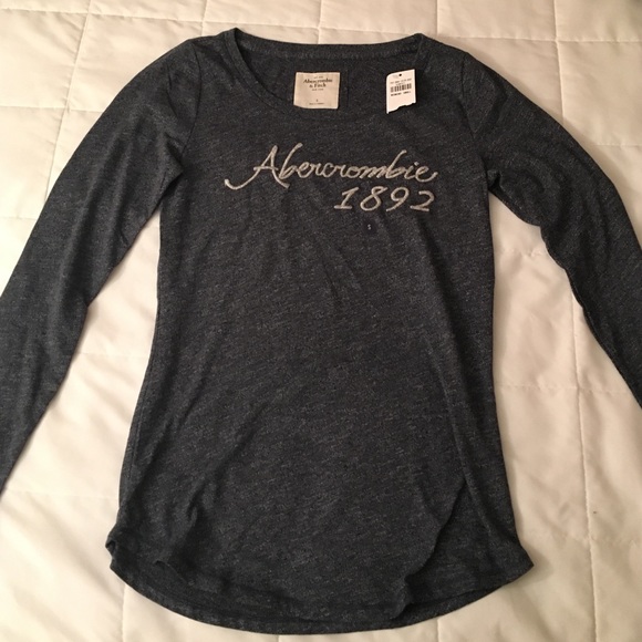 Abercrombie & Fitch crew neck