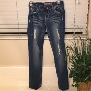 dark washed denim skinny jeans