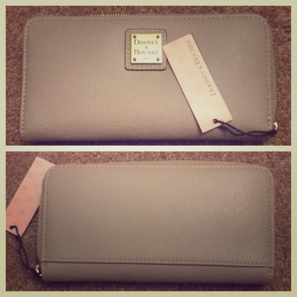 NWT Dooney & Bourke Wallet