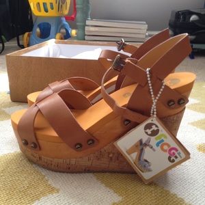 flogg leather platform wedge - BRAND NEW