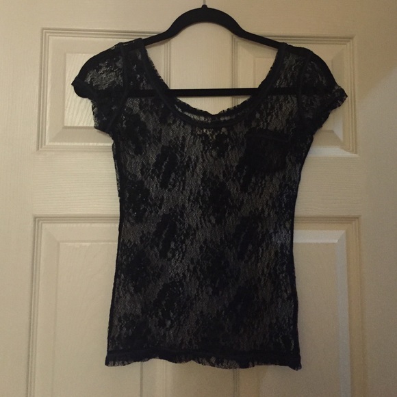 Abercrombie kids. Lacy navy short sleeve.
