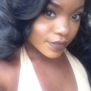 Meet your Posher, Mikeiona