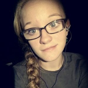 Meet your Posher, Mercedes