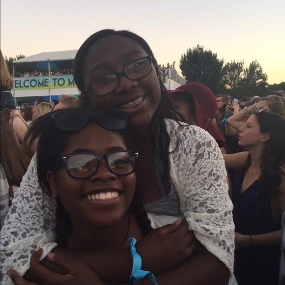 Meet your Posher, Fareeda - Picture 1 of 1