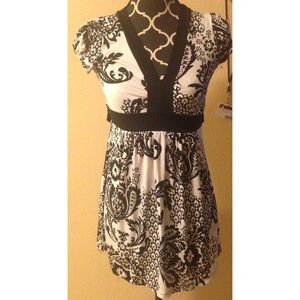 Black and white patterned shirt