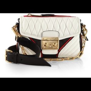 💥⚡️Sale💥⚡️Like new authentic MiuMiu Lambskin bag