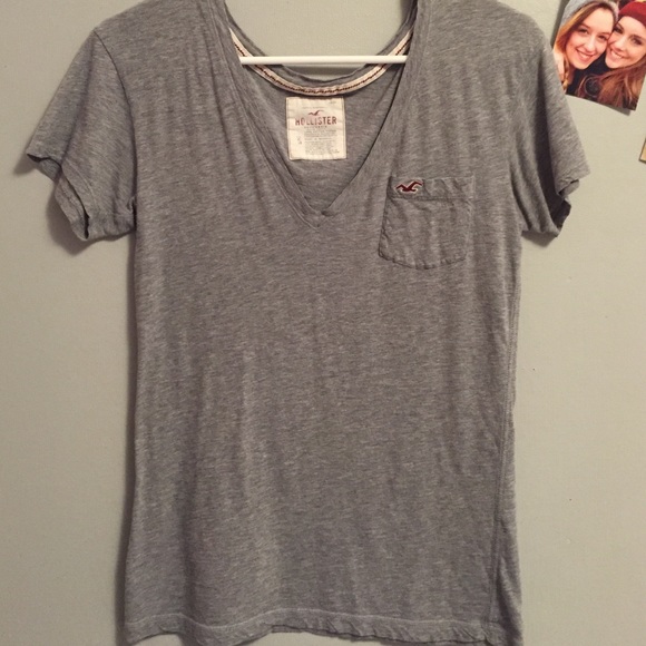 Gray Hollister vneck