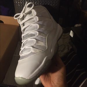 Air Jordan 11 "Anniversary"