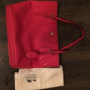 Genuine Coach Shoulder Handbag