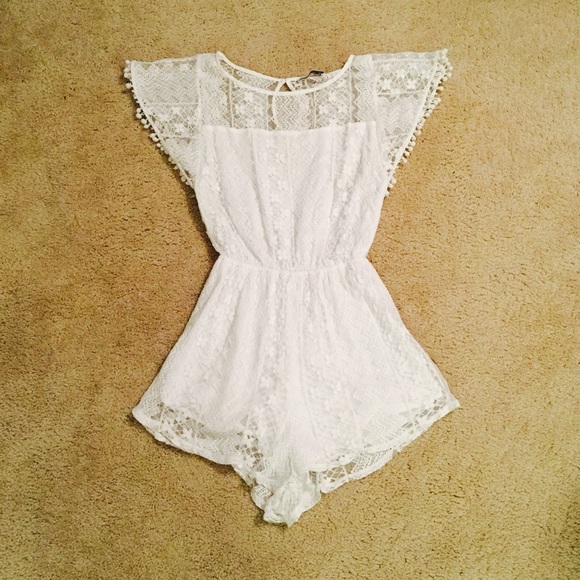 White Lace Abercrombie & Fitch Romper
