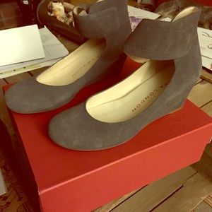 Sacha London wedge 🎀❤️❤️final mark down 🎀