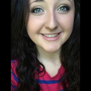 Meet your Posher, Brooke