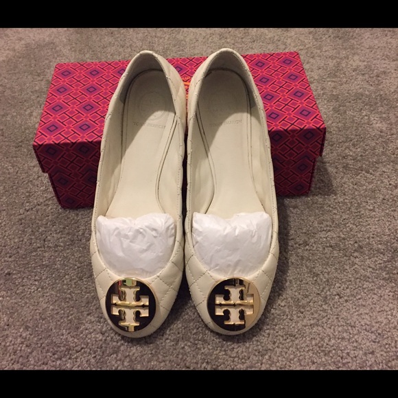 Tory Burch Shoes - SOLD! LIKE NEW Tory Burch Quinn Ivory Flats