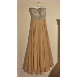 Nude Sherri Hill Prom Dress