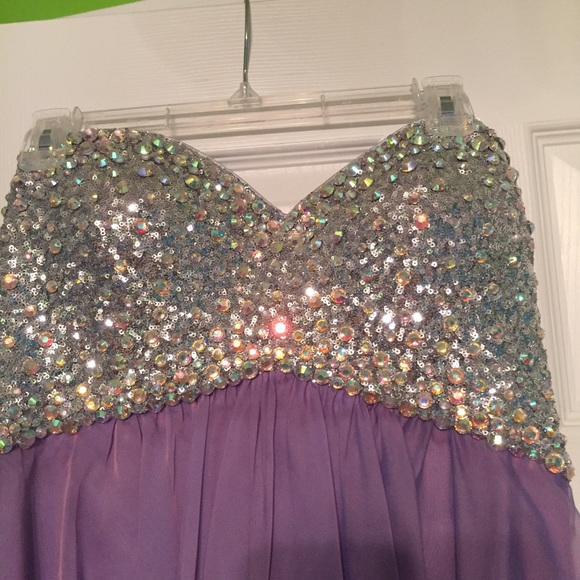 La Femme formal dress - Picture 2 of 4