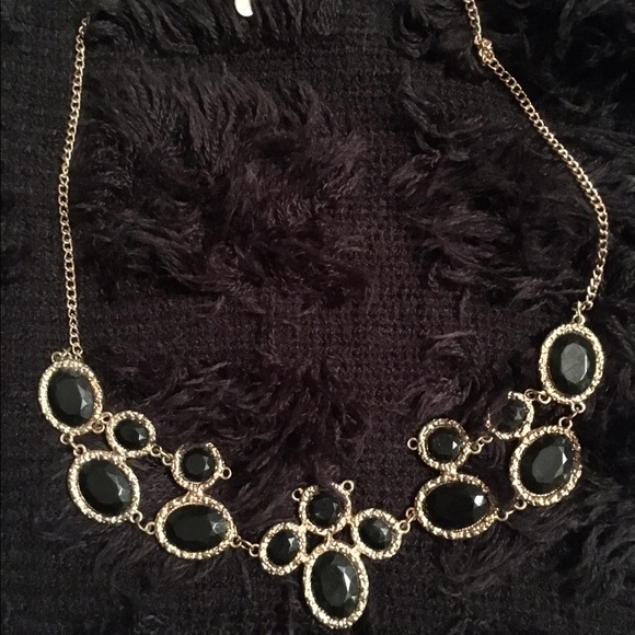 Beautiful black and gold vintage necklace