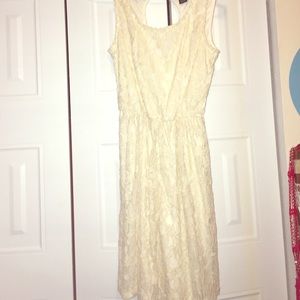 Lace key hole back dress: worn once