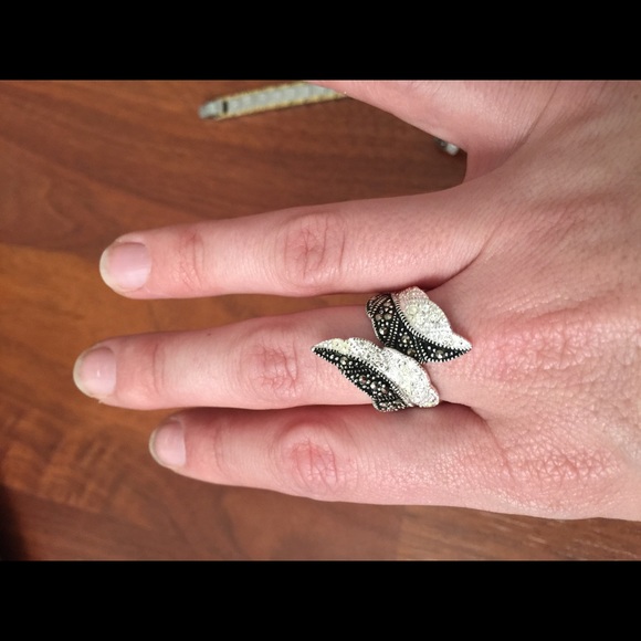 Ring - Picture 1 of 1