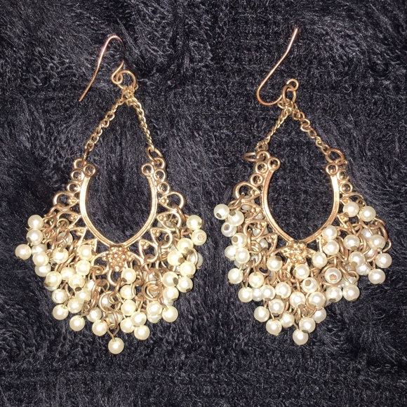 Dangling earrings