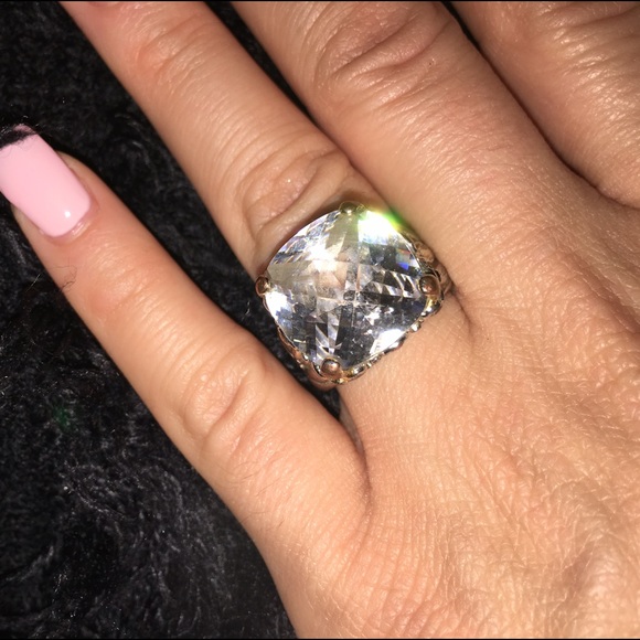 Beautiful vintage costume cocktail ring