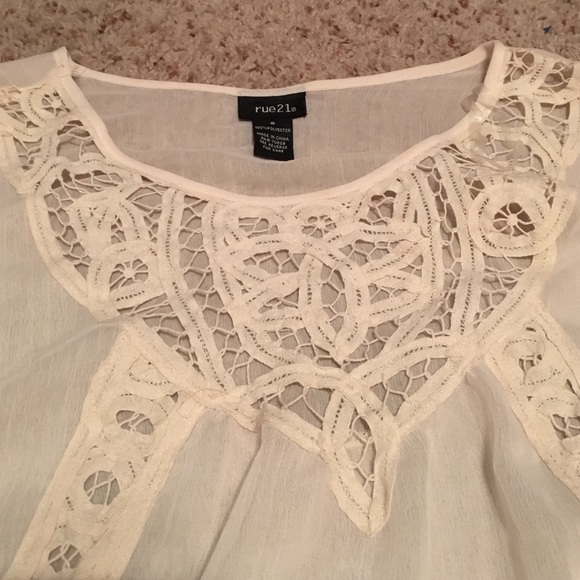 White Boho Top With Elbow Detail - Picture 2 of 3