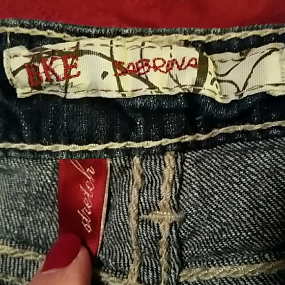 BKE SABRINA CAPRI
