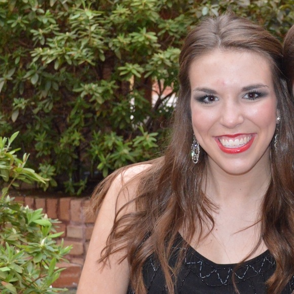 Meet your Posher, Abby - Picture 1 of 1