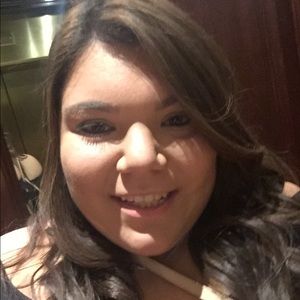 Meet your Posher, Briana