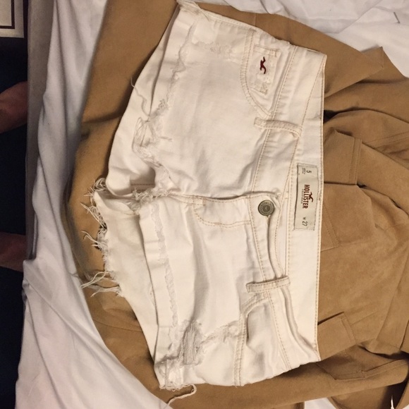 White size 5 distressed shorts