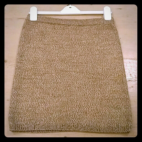 Club Monaco Skirts | Club Monaco Sweater Skirt | Color: Tan/White | Size: M | Jeanethe's Closet