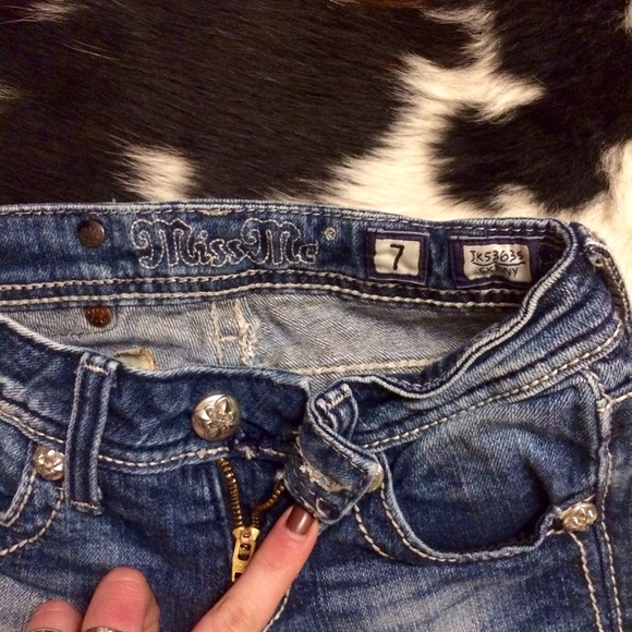 🌸BUNDLED🌸 Miss Me (Children's) Skinny Jeans - Picture 2 of 4