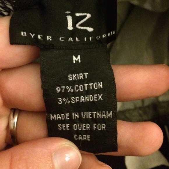 Skirt - Picture 3 of 3