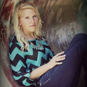 Meet your Posher, Kenzie