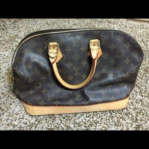 BUNDLED FOR MOMOFTWOBEAUTIES