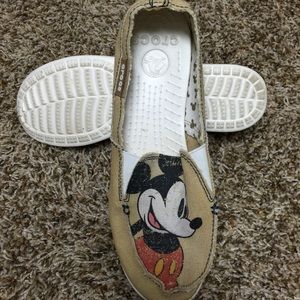 Mickey crocs! Women's size 9