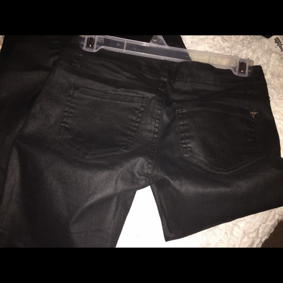 Maxine Fit Guess Jeggings!! - Picture 2 of 3