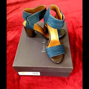 Enzo Angiolini Gwindell blue sandals, size 6.5
