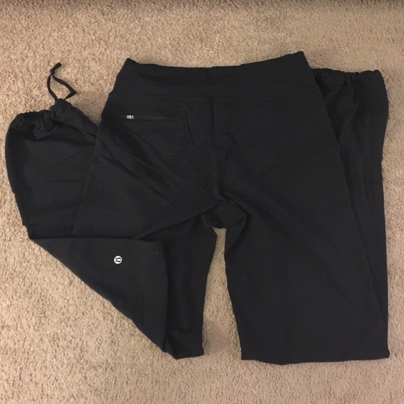 LULU LEMON yoga pants