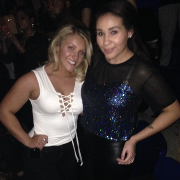 Meet your Posher, Ariella - Picture 2 of 4