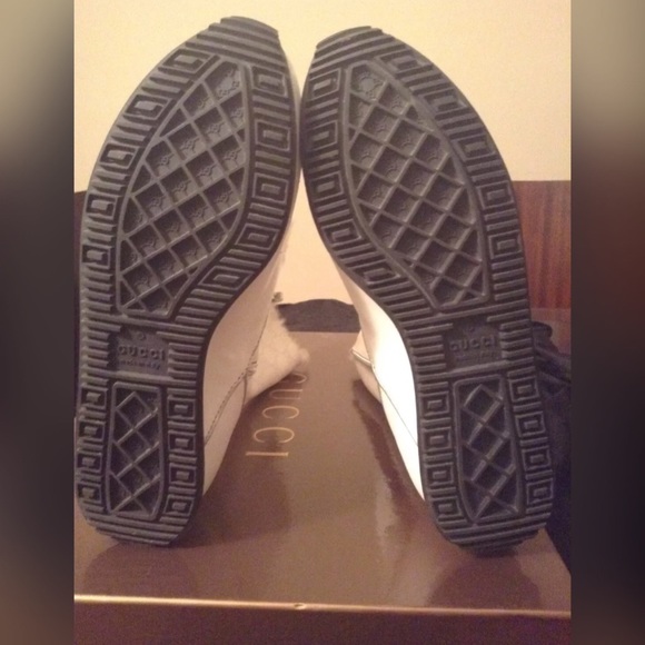 *SOLD*Auth Gucci white fur lined winter snow boots - Picture 3 of 7