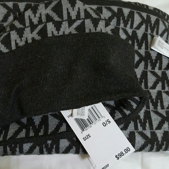 NWT Michael Kors hat with scarf