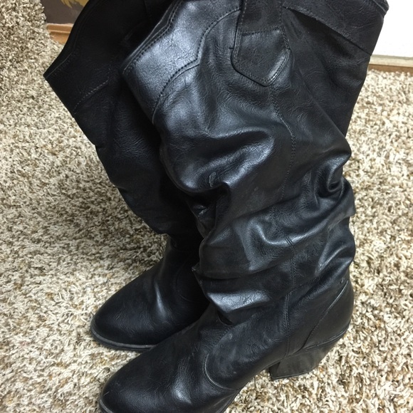 Black slouchy boots, size 9 women's