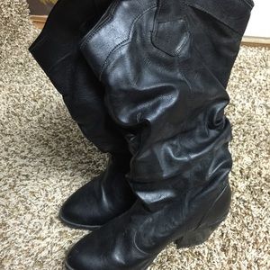 Black slouchy boots, size 9 women's