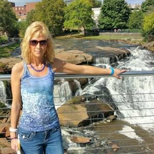 Meet your Posher, Janette